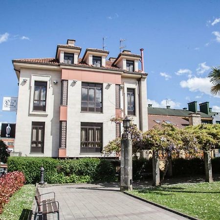 Hospedium Hotel La Casona Del Conde Noreña Exteriör bild